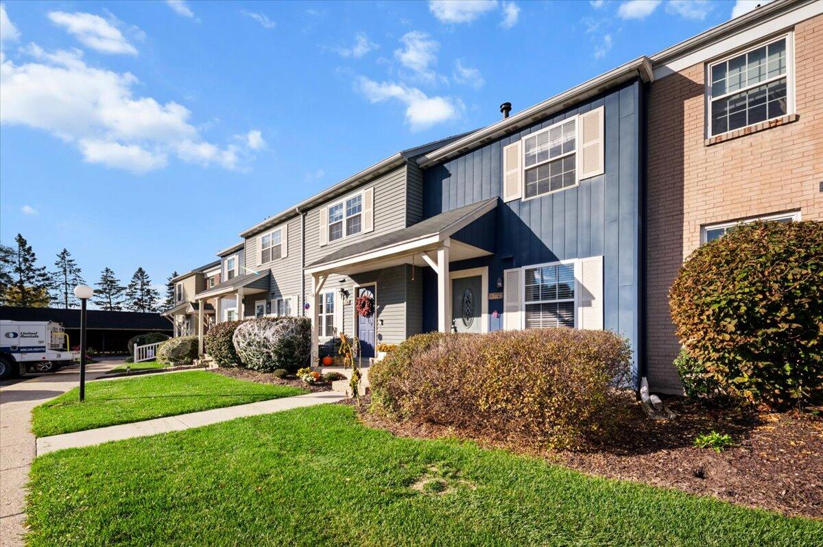 4565 Tabor Road Northwest, Unit 38 Comstock Park, MI 49321 - Photo 3 of 18 08-DSC_6748