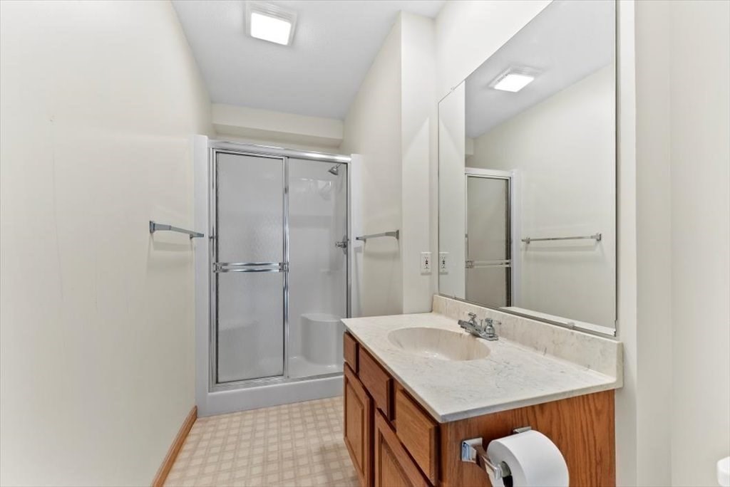 25 Castle Hills Road, Unit G Agawam, MA 01001 - Photo 13 of 20 Gallery Image 13