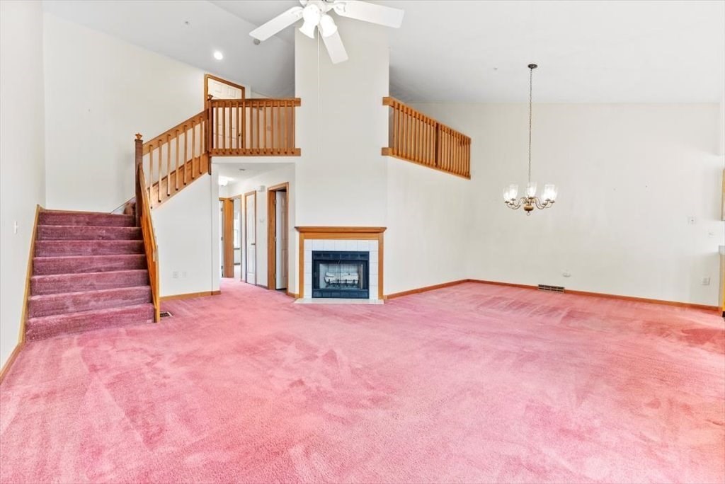 25 Castle Hills Road, Unit G Agawam, MA 01001 - Photo 2 of 20 Gallery Image 2