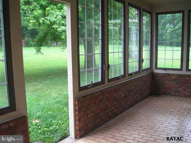 920 Taxville Road York, PA 17404 - Photo 23 of 36 Gallery Image 23