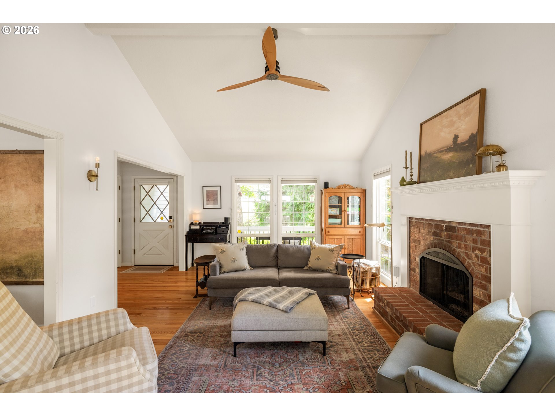 4629 Southwest Carson Street Portland, OR 97219 - Photo 10 of 40 Gallery Image 10