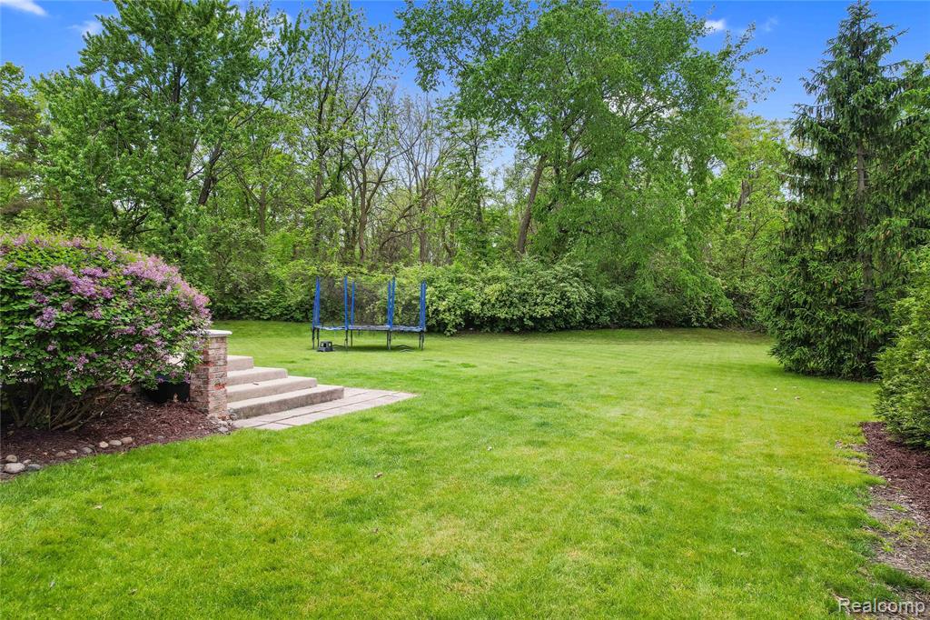 1036 Bembridge Drive Rochester Hills, MI 48307 - Photo 48 of 54