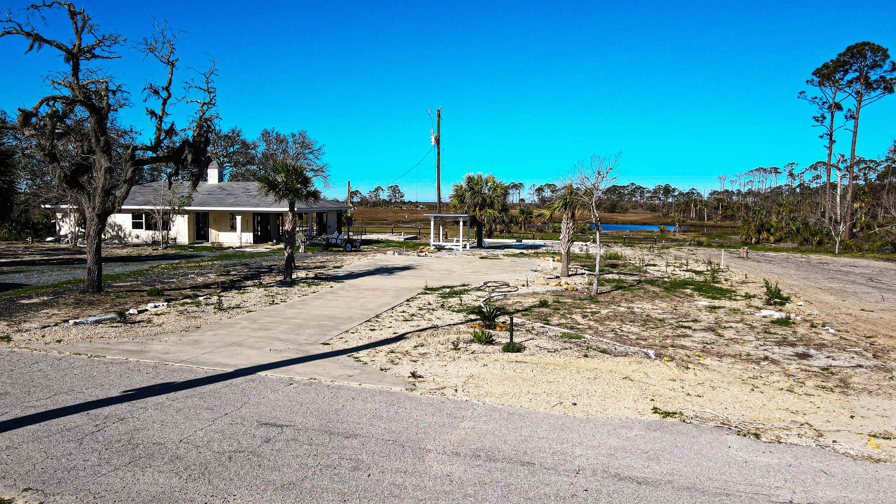 428 Southwest 911th Street Steinhatchee, FL 32359 - Photo 9 of 11