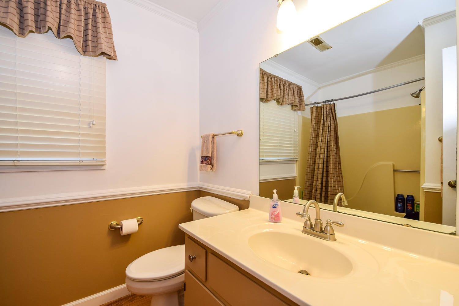 1658 Millbridge Road Salem, VA 24153 - Photo 26 of 34 1658 Millbridge Rd Salem VA-large-024-27