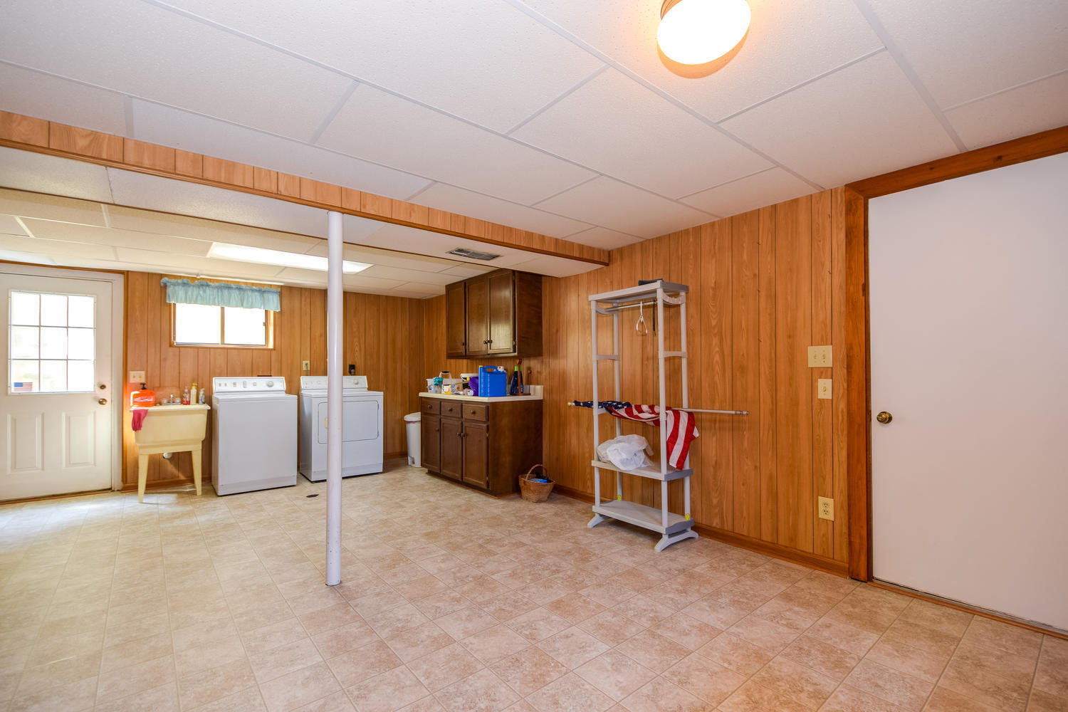 1658 Millbridge Road Salem, VA 24153 - Photo 30 of 34 1658 Millbridge Rd Salem VA-large-028-11