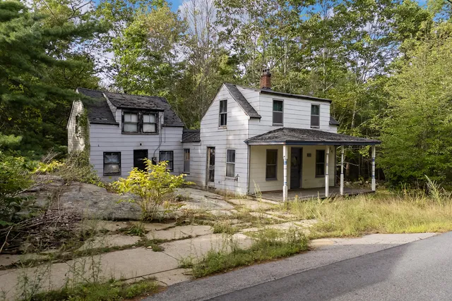 $350,000 | 350 Pine Hill Road, York, ME 03902