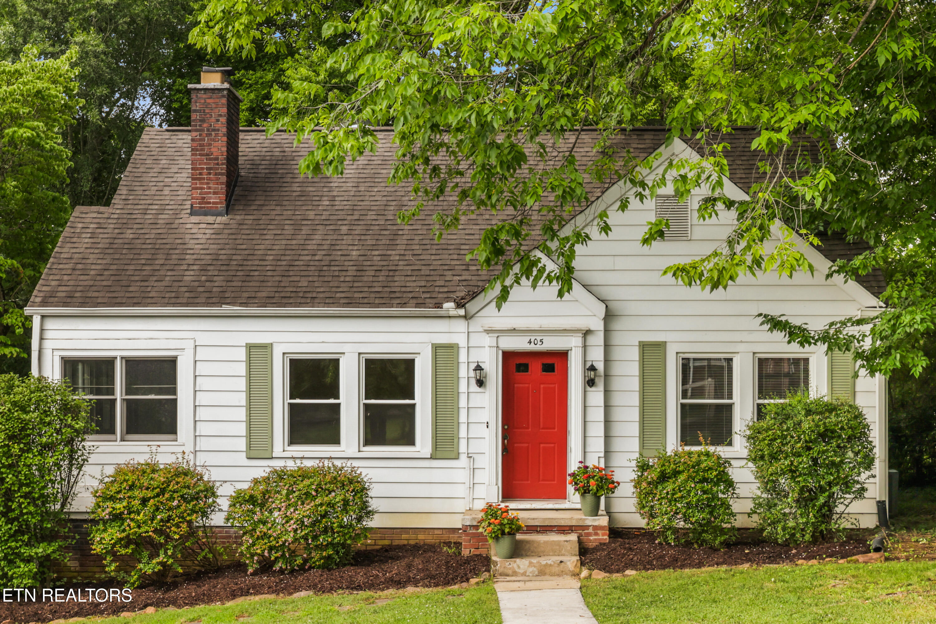 405 South Ruth Street Maryville, TN 37803 - Photo 1 of 38 01-405 S Ruth St41