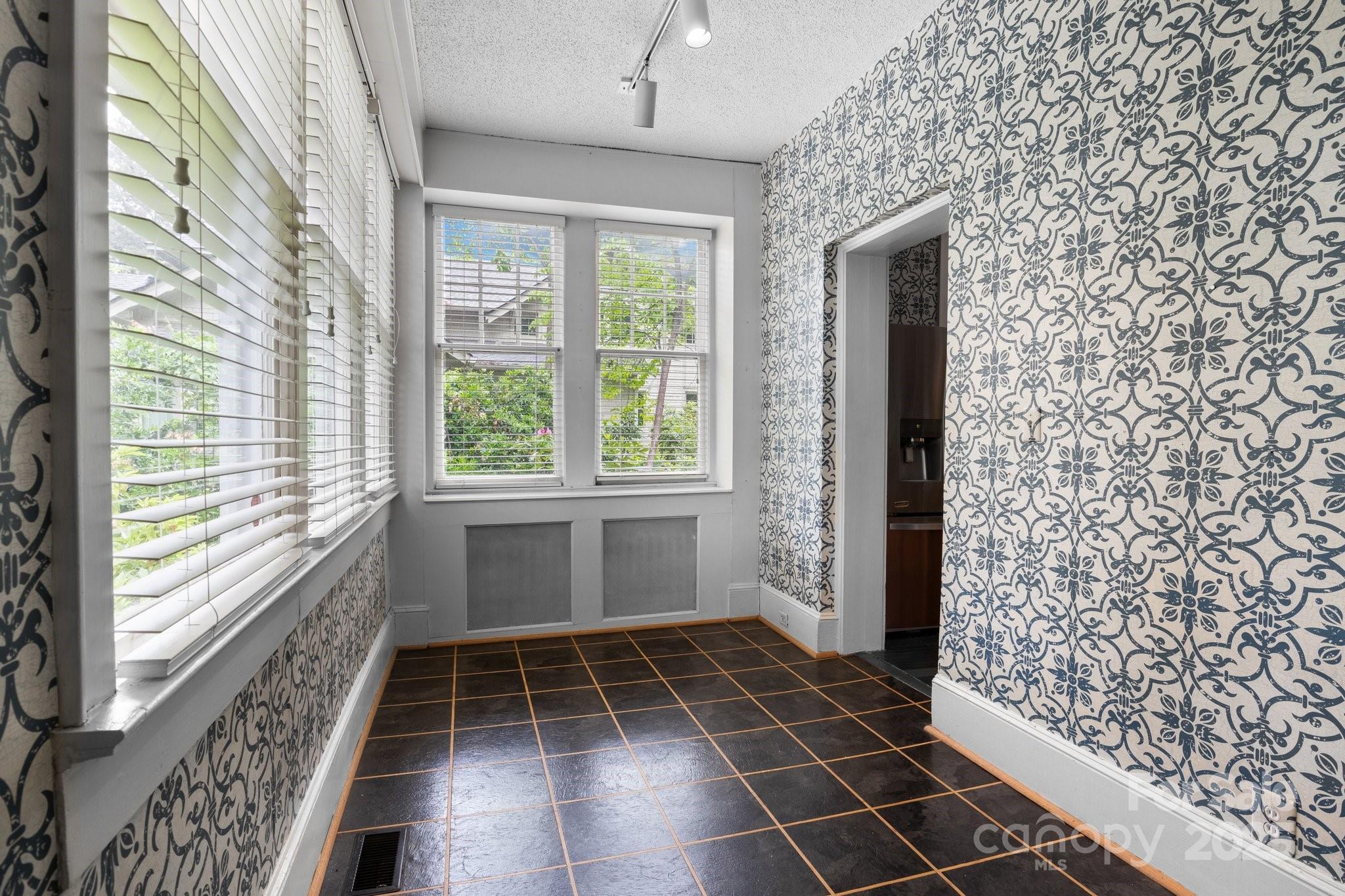 920 Queens Road Charlotte, NC 28207 - Photo 20 of 36 Gallery Image 20