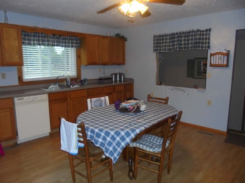 4359 Quanicassee Road Fairgrove, MI 48733 - Photo 5 of 6