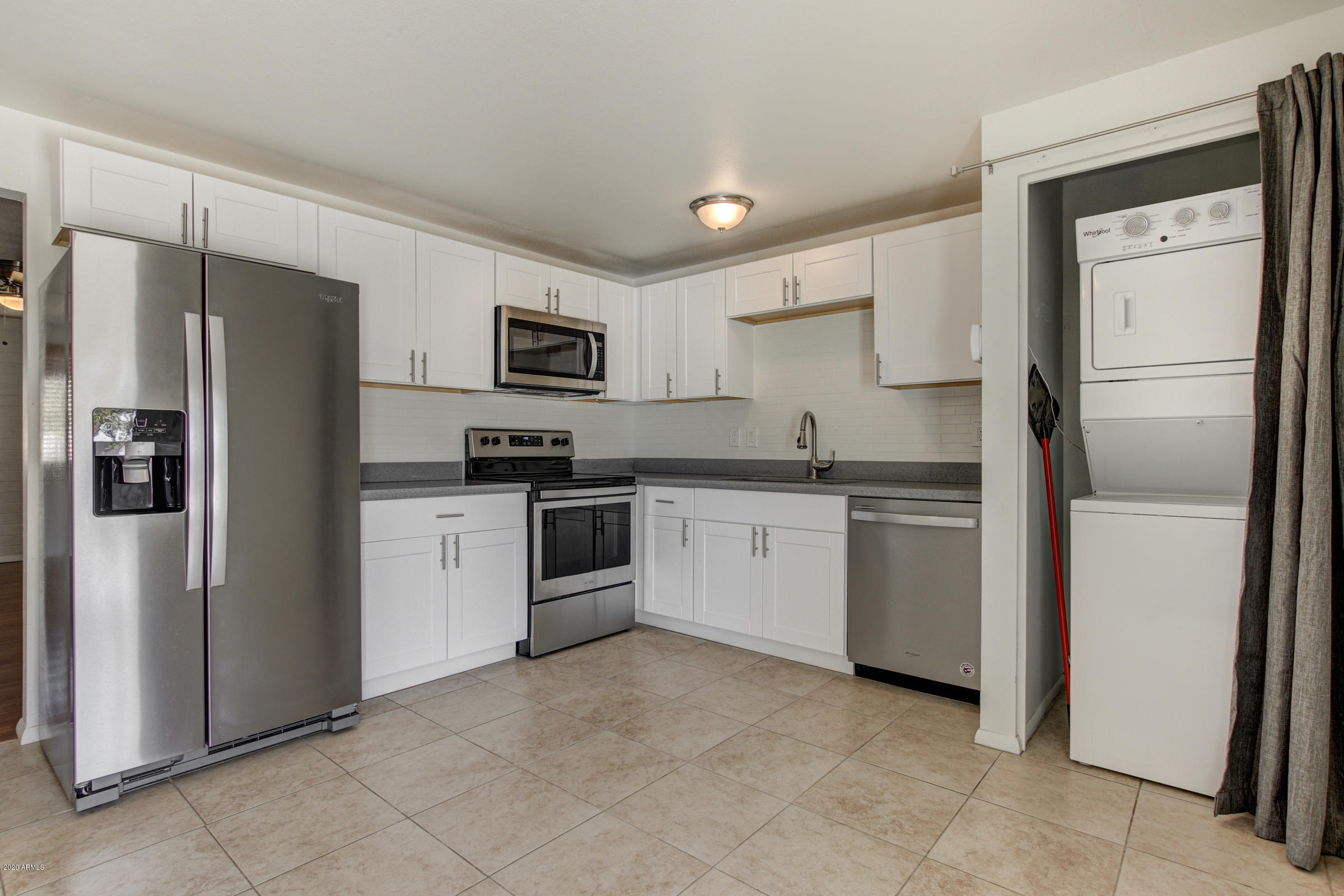 1627 West Thunderbird Road Phoenix, AZ 85023 - Photo 13 of 36 1627 W Thunderbird Rd-14