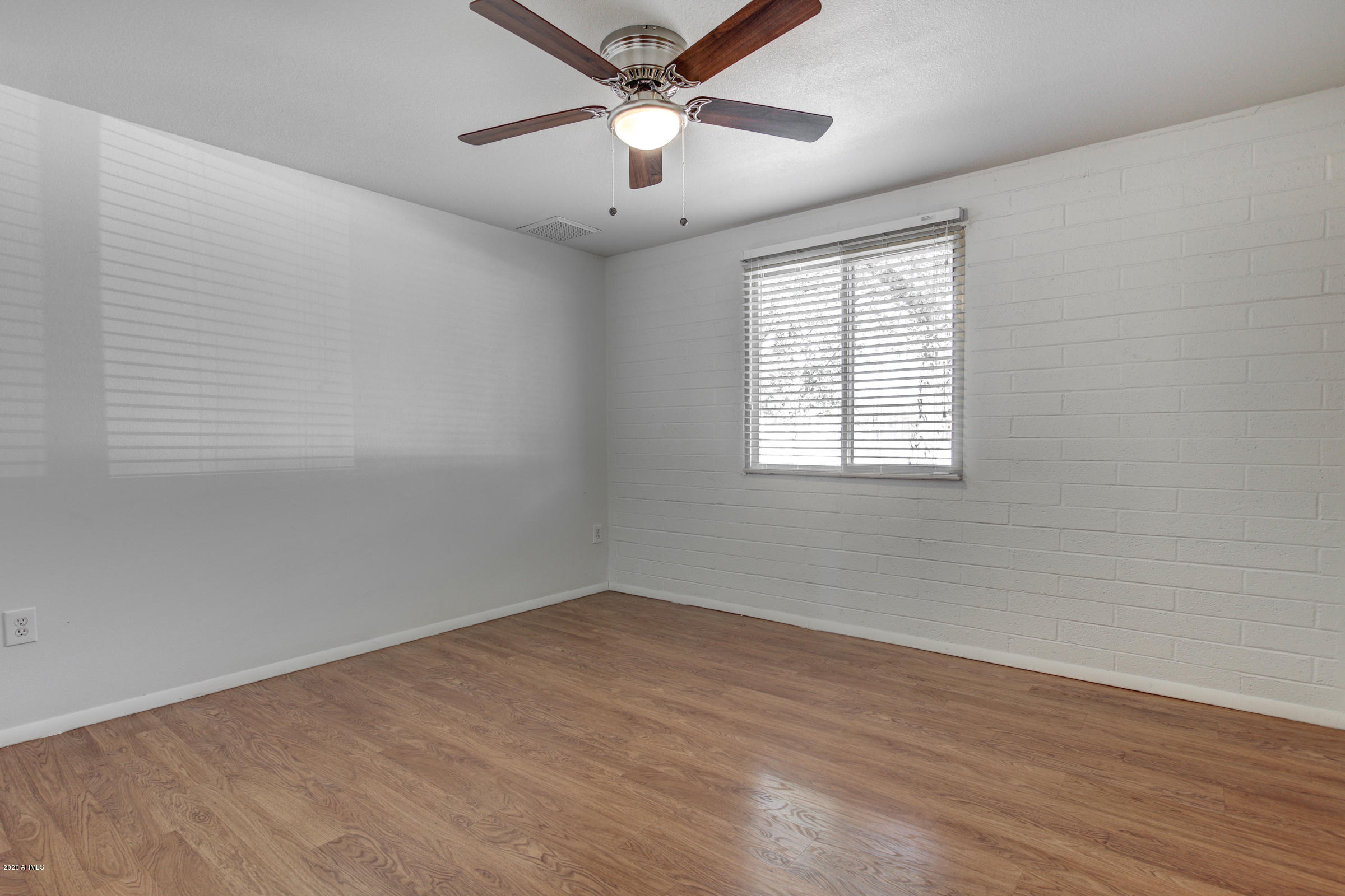 1627 West Thunderbird Road Phoenix, AZ 85023 - Photo 14 of 36 1627 W Thunderbird Rd-15