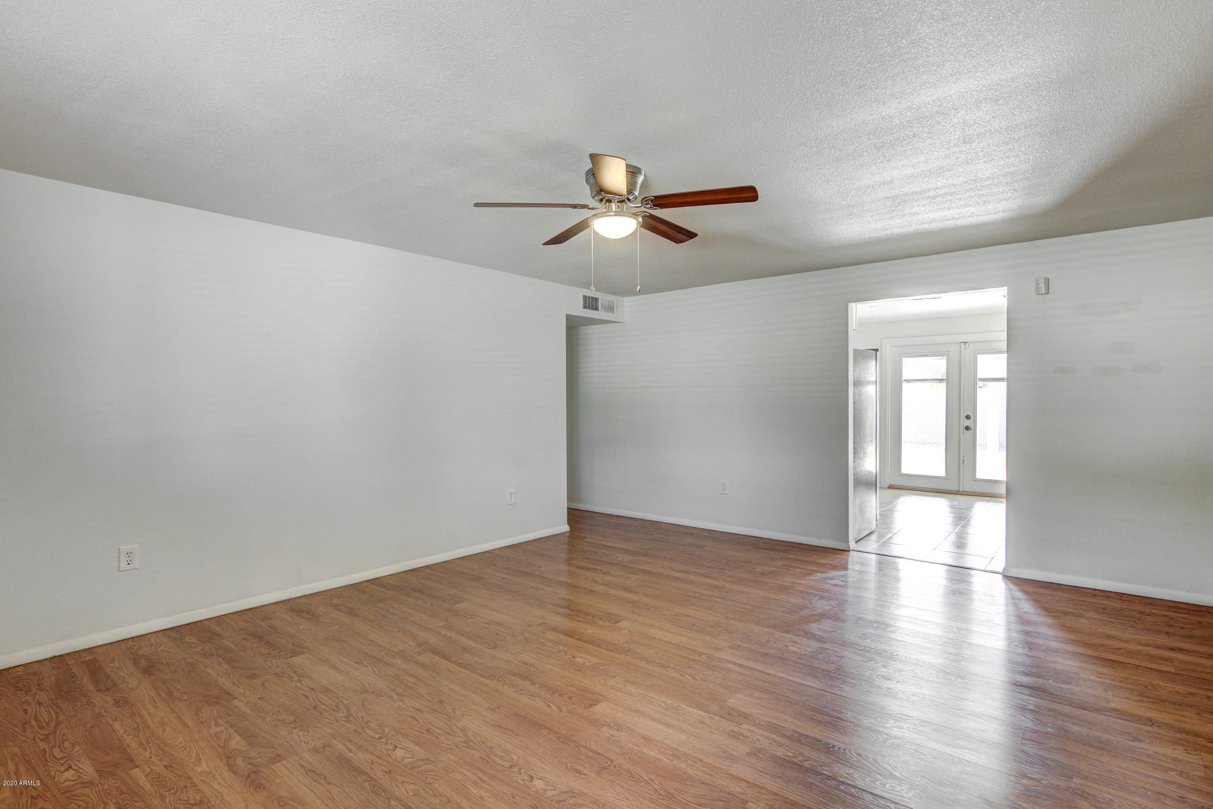 1627 West Thunderbird Road Phoenix, AZ 85023 - Photo 7 of 36 1627 W Thunderbird Rd-8