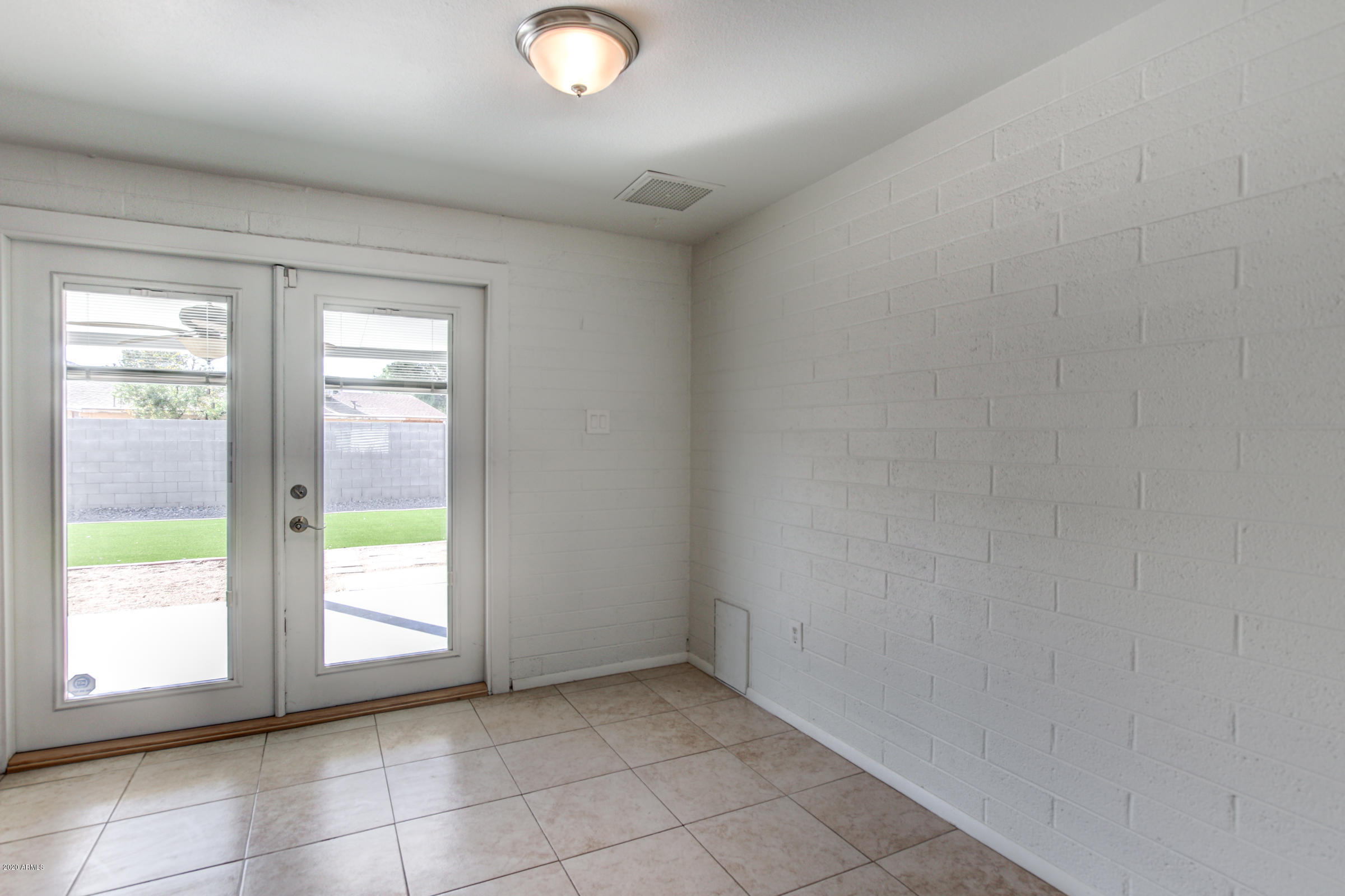 1627 West Thunderbird Road Phoenix, AZ 85023 - Photo 8 of 36 1627 W Thunderbird Rd-9