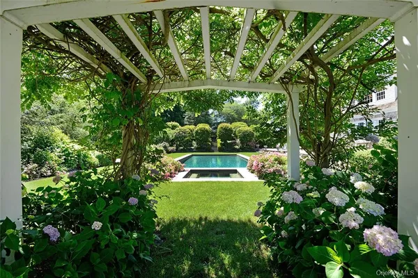 $9,850,000 | 2007 A/b Purchase Street, Harrison, NY 10577
