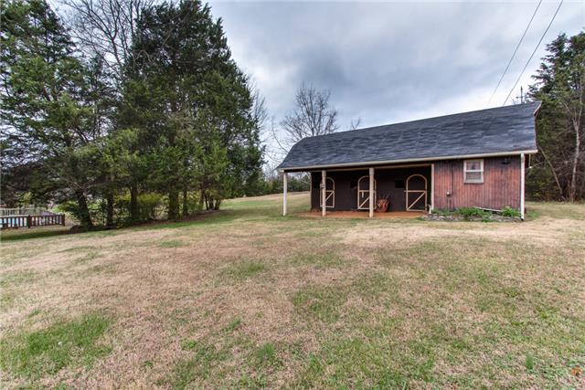 6085 Alvin Sperry Road Mount Juliet, TN 37122 - Photo 20 of 20 barn