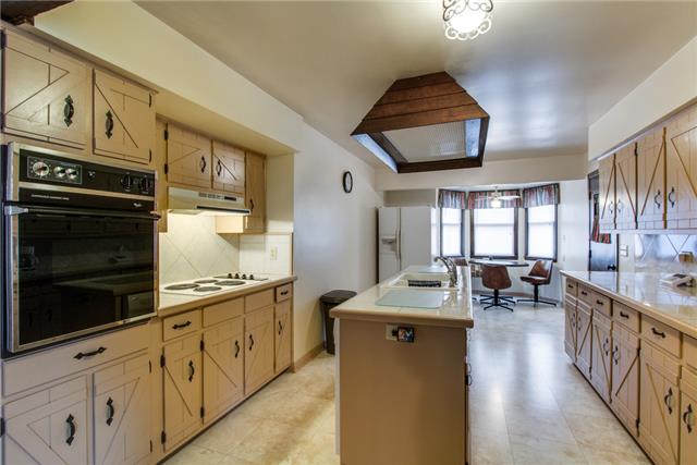 6085 Alvin Sperry Road Mount Juliet, TN 37122 - Photo 5 of 20 large kitchen w/island