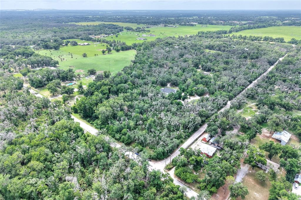 600 Thompson Road Lithia, FL 33547 - Photo 2 of 6
