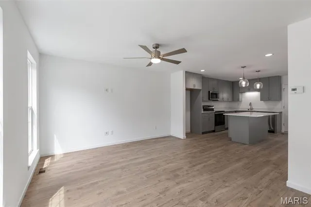 $334,406 | 401 Sunset Hollow Drive, Wentzville, MO 63385