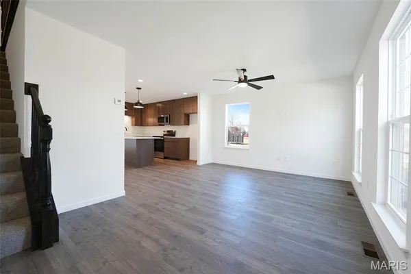 $319,900 | 401 Sunset Hollow Drive, Wentzville, MO 63385