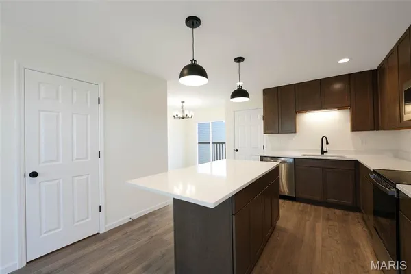 $319,900 | 401 Sunset Hollow Drive, Wentzville, MO 63385