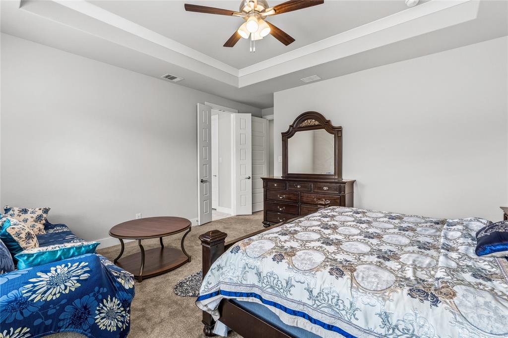 411 West Harwood Road Euless, TX 76039 - Photo 29 of 40