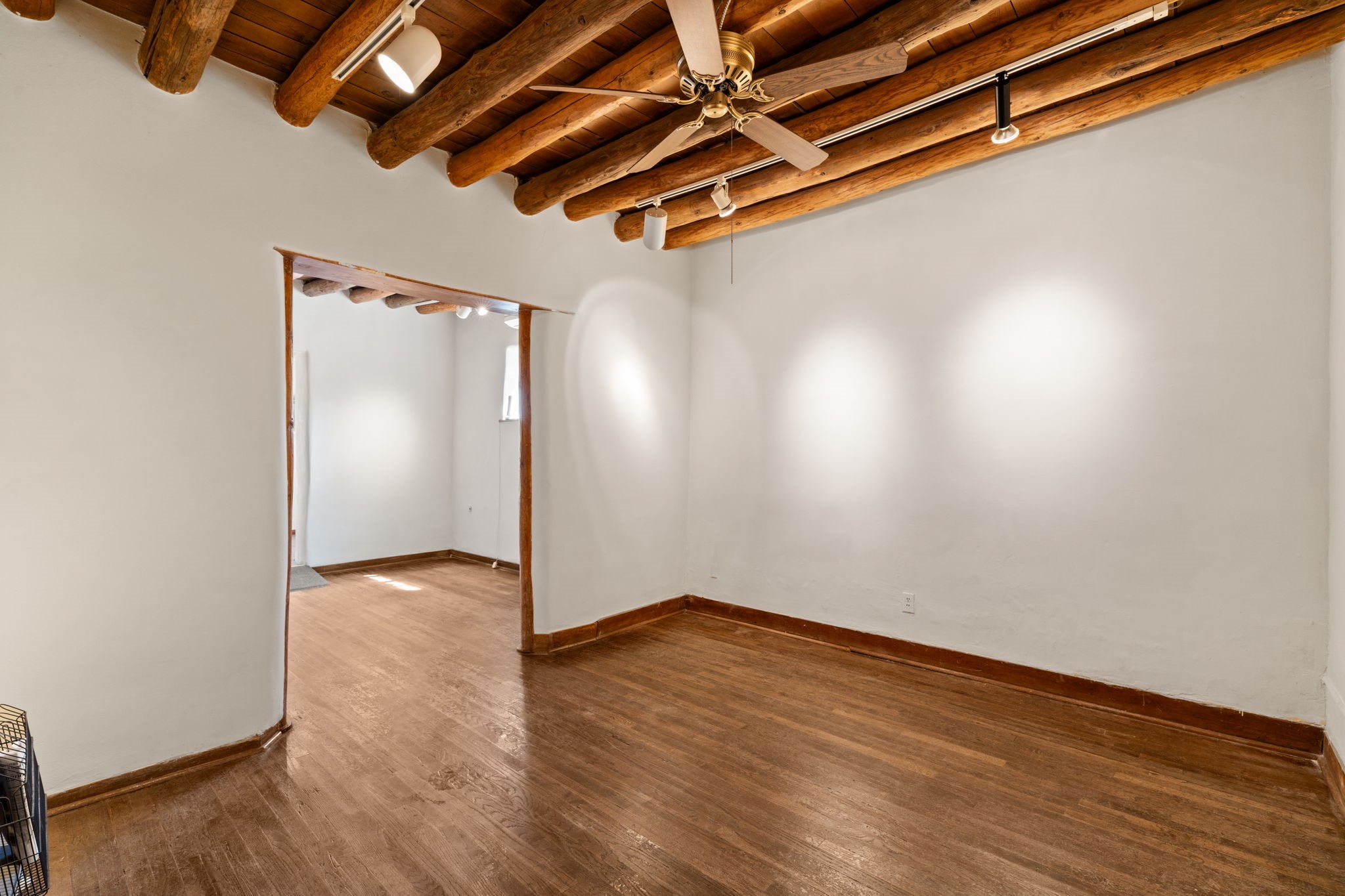 634 Canyon Road Santa Fe, NM 87501 - Photo 8 of 53