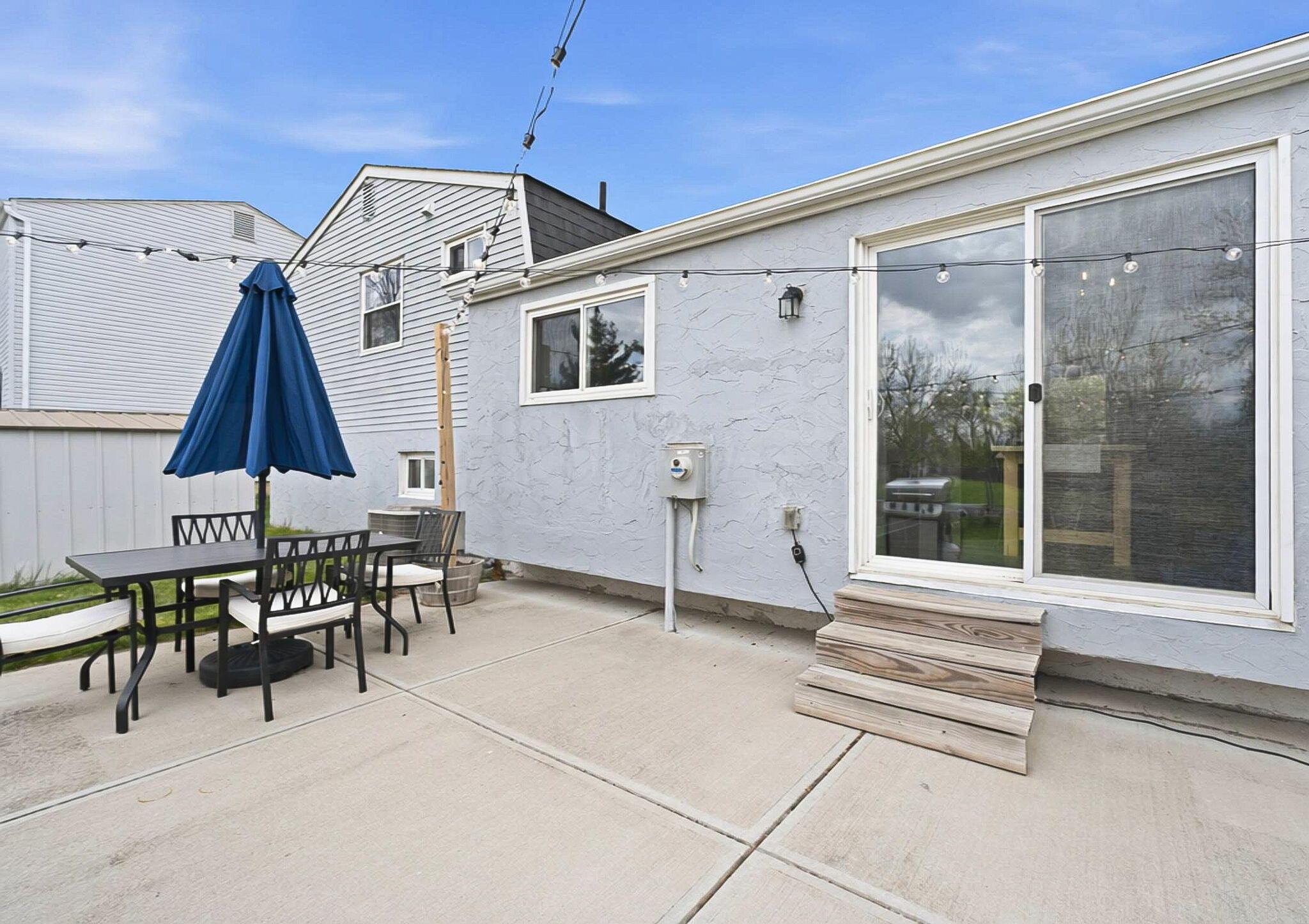 2949 Cortona Road Columbus, OH 43204 - Photo 32 of 38 Patio