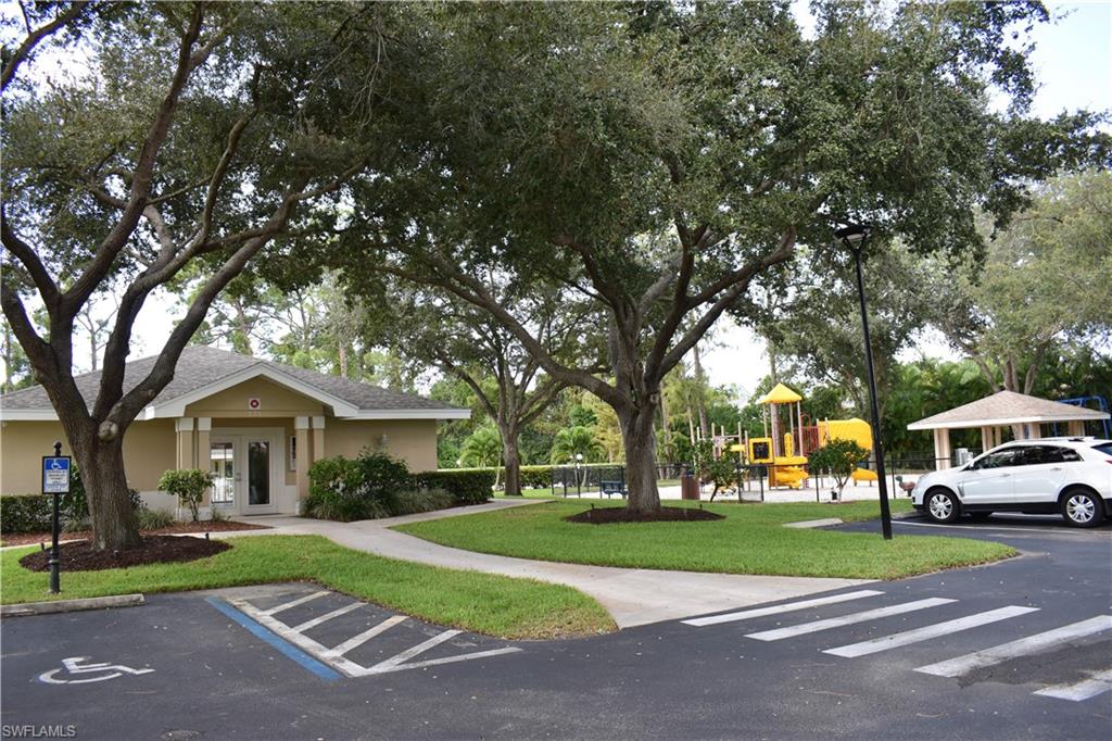 354 Dover Place, Unit D104 Naples, FL 34104 - Photo 25 of 30
