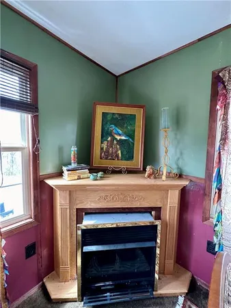 a room with lots of trees and flowers