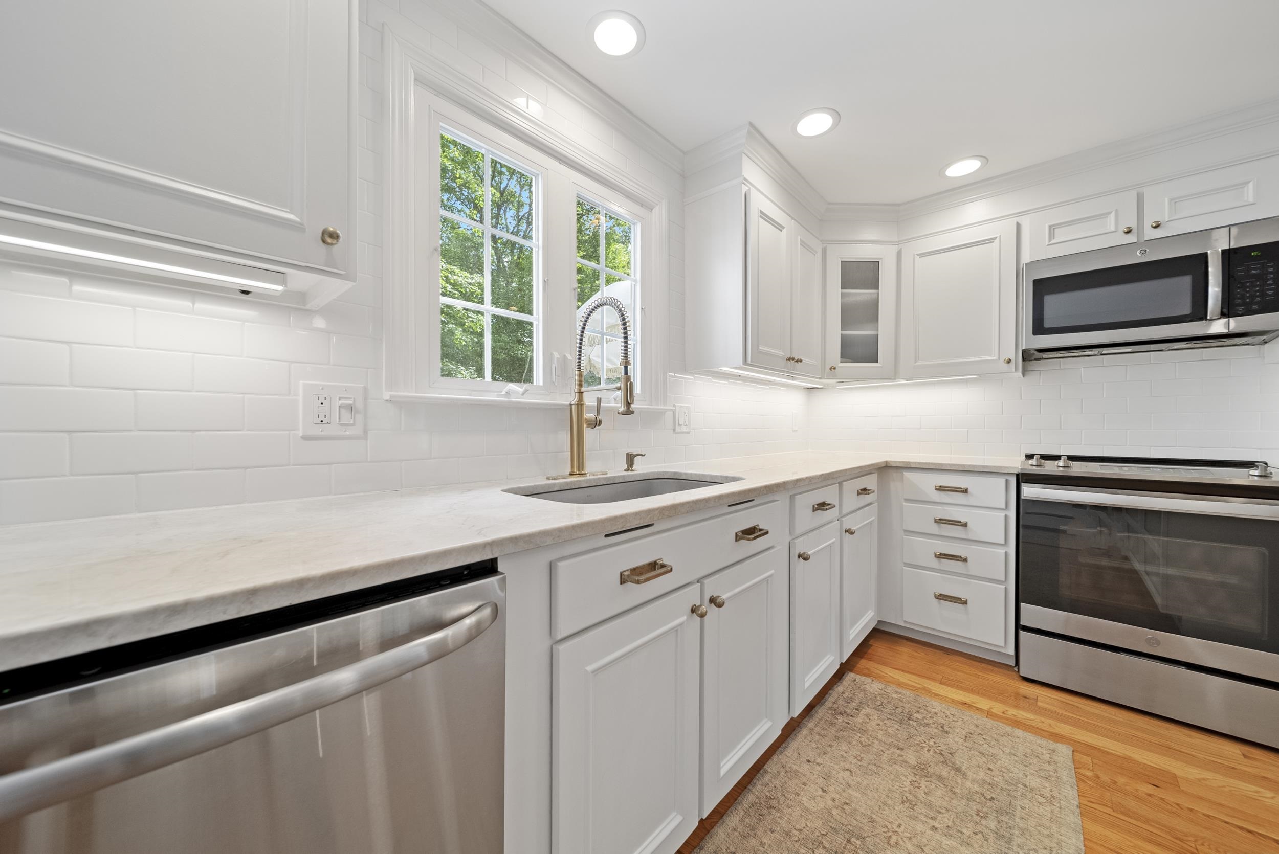 1 Fern Street Windham, NH 03087 - Photo 5 of 59