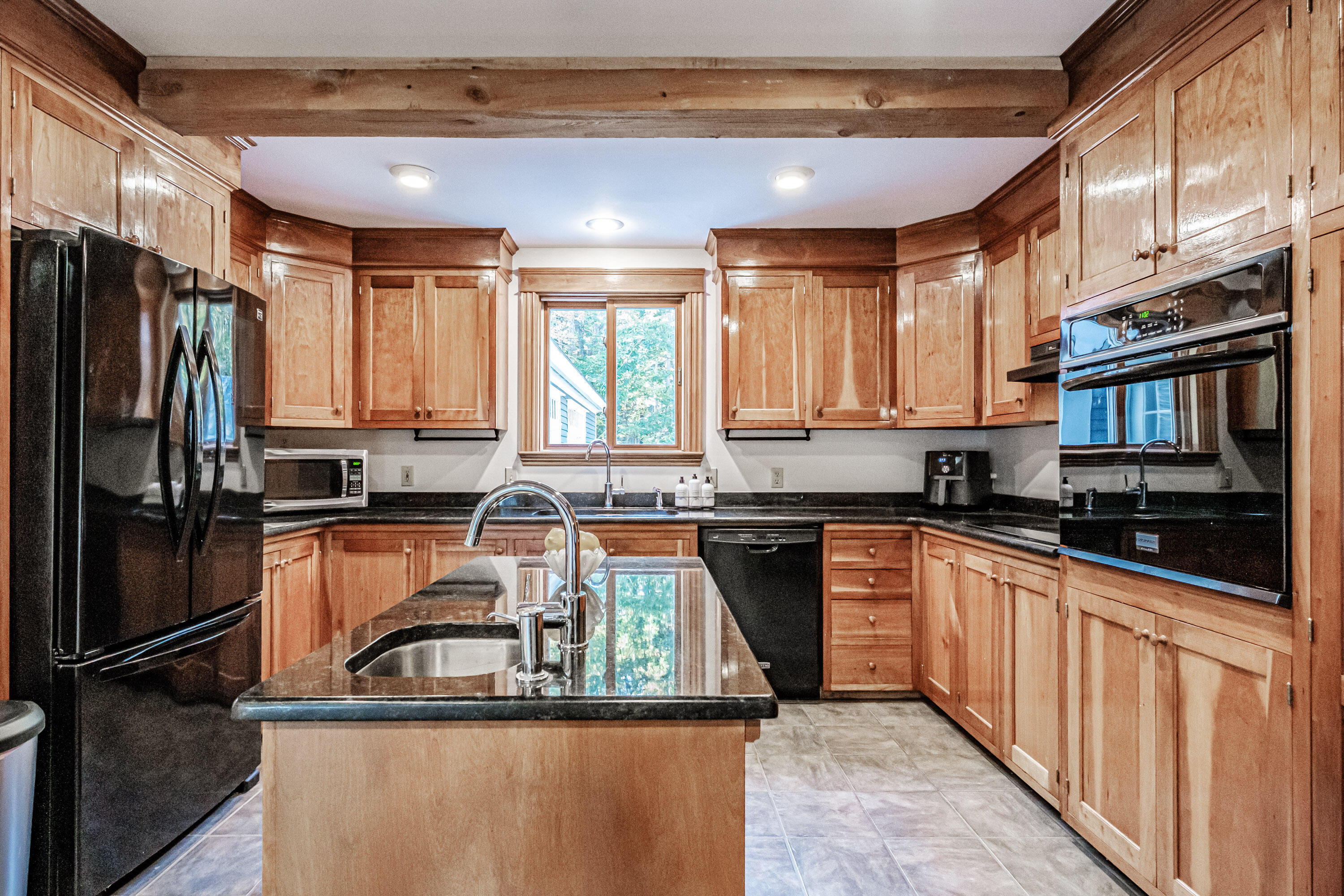 17 Fox Run Road Falmouth, ME 04105 - Photo 16 of 83 20241011gp-61032