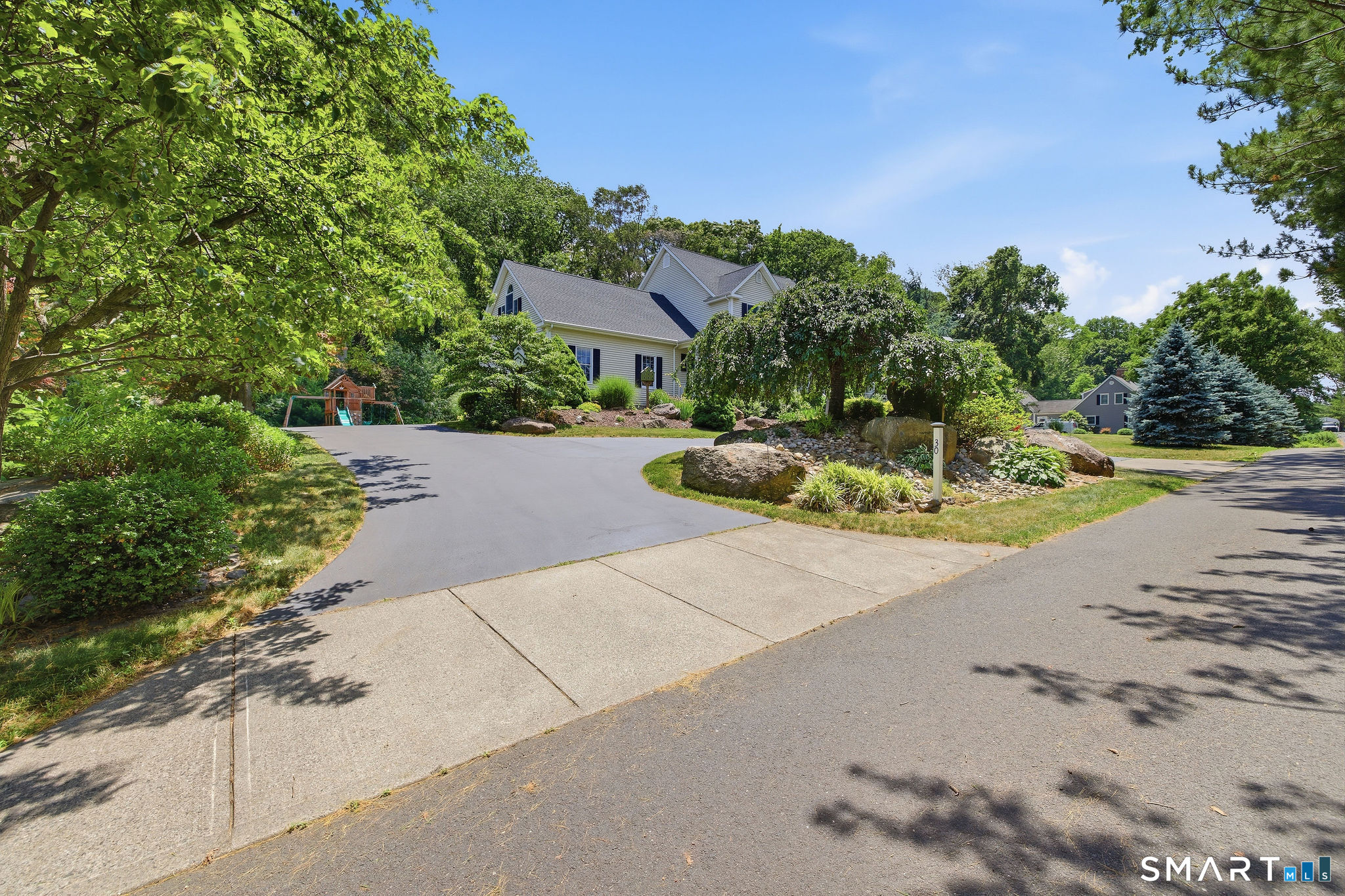 30 Tranquility Way Milford, CT 06461 - Photo 2 of 40