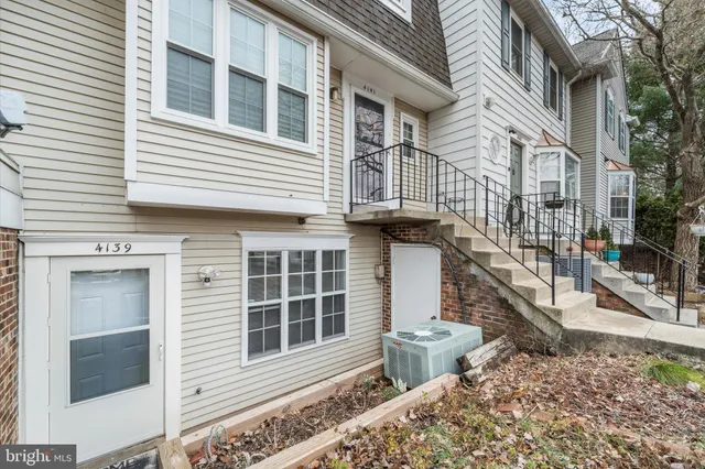 $380,000 | 4139 Placid Lake Court, Unit 53F, Chantilly, VA 20151