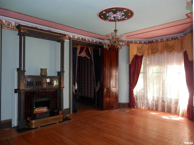 $134,900 | 310 East Broadway, Monmouth, IL 61462