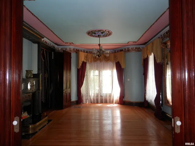 $134,900 | 310 East Broadway, Monmouth, IL 61462