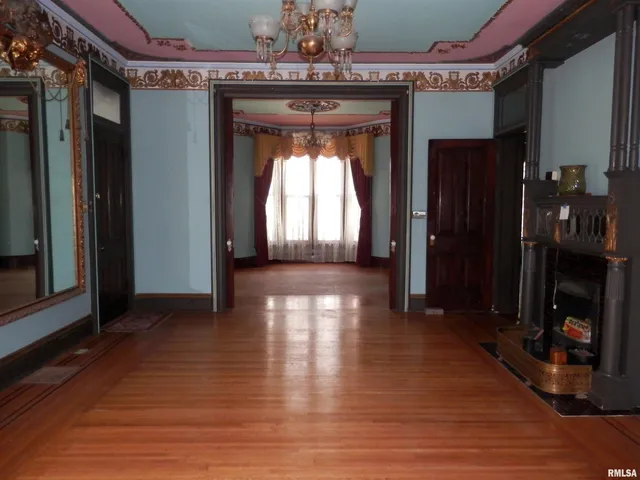 $134,900 | 310 East Broadway, Monmouth, IL 61462