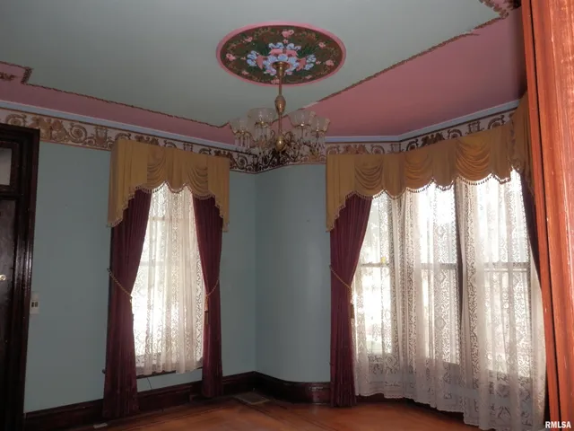 $134,900 | 310 East Broadway, Monmouth, IL 61462