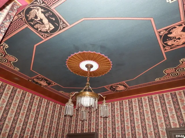 $134,900 | 310 East Broadway, Monmouth, IL 61462