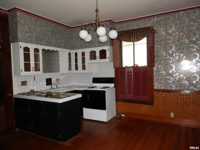 $134,900 | 310 East Broadway, Monmouth, IL 61462