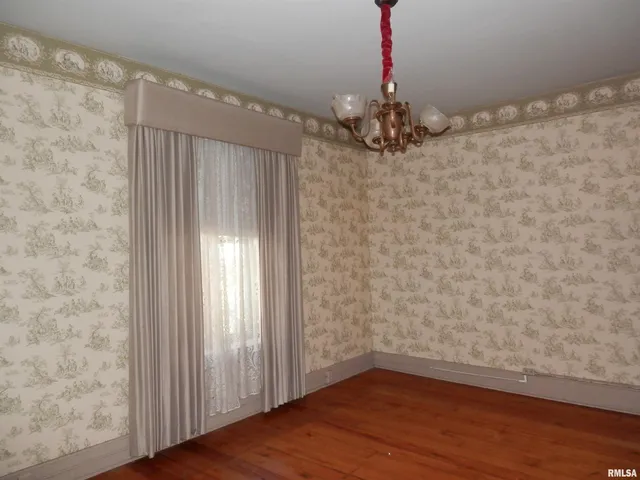 $134,900 | 310 East Broadway, Monmouth, IL 61462