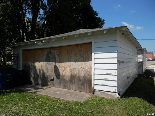 $134,900 | 310 East Broadway, Monmouth, IL 61462