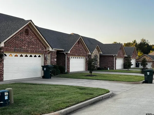 $1,795 | 112 Letha Court, Tyler, TX 75702