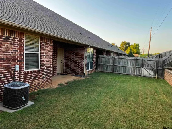 $1,795 | 112 Letha Court, Tyler, TX 75702