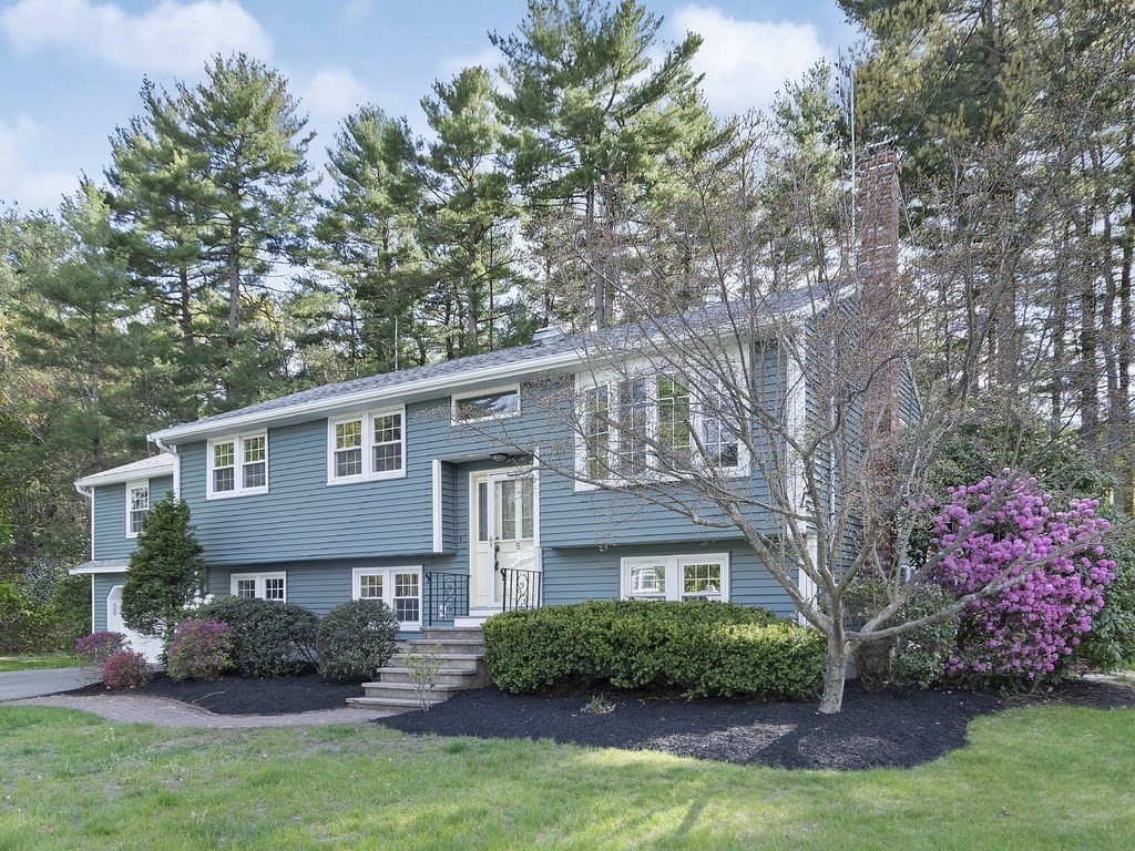 5 Belmont Road Billerica, MA 01821 - Photo 1 of 24 Gallery Image 1