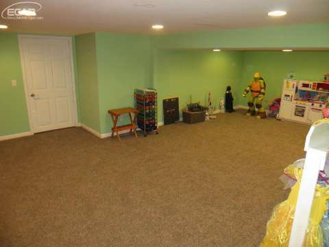 8414 Lake Road Montrose, MI 48457 - Photo 17 of 27 20454083-16.JPG