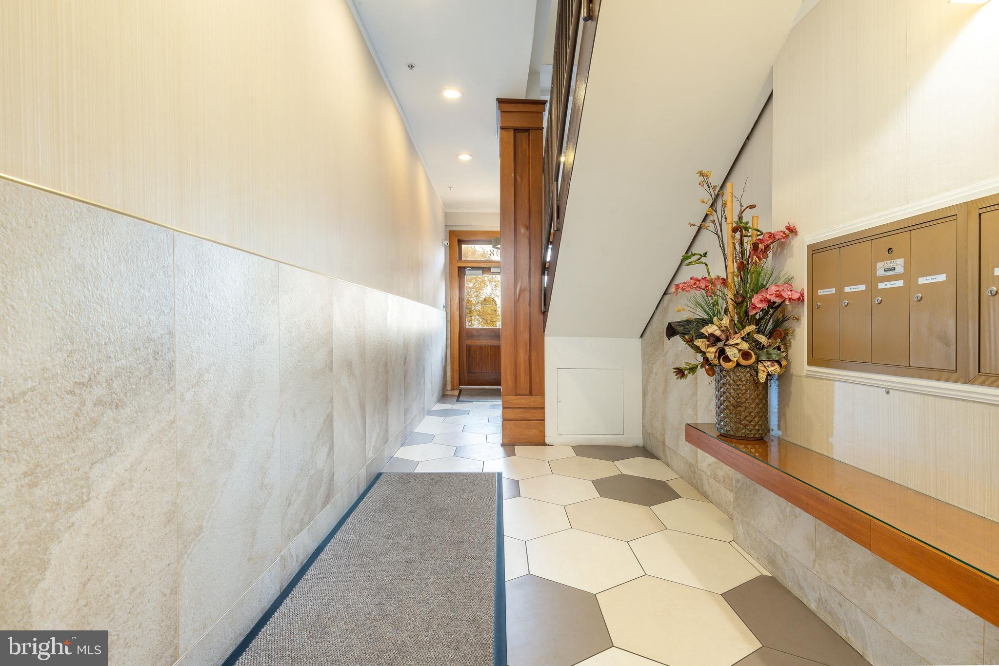 1910 Spring Garden Street, Unit 1 Philadelphia, PA 19130 - Photo 31 of 35 a view of entryway