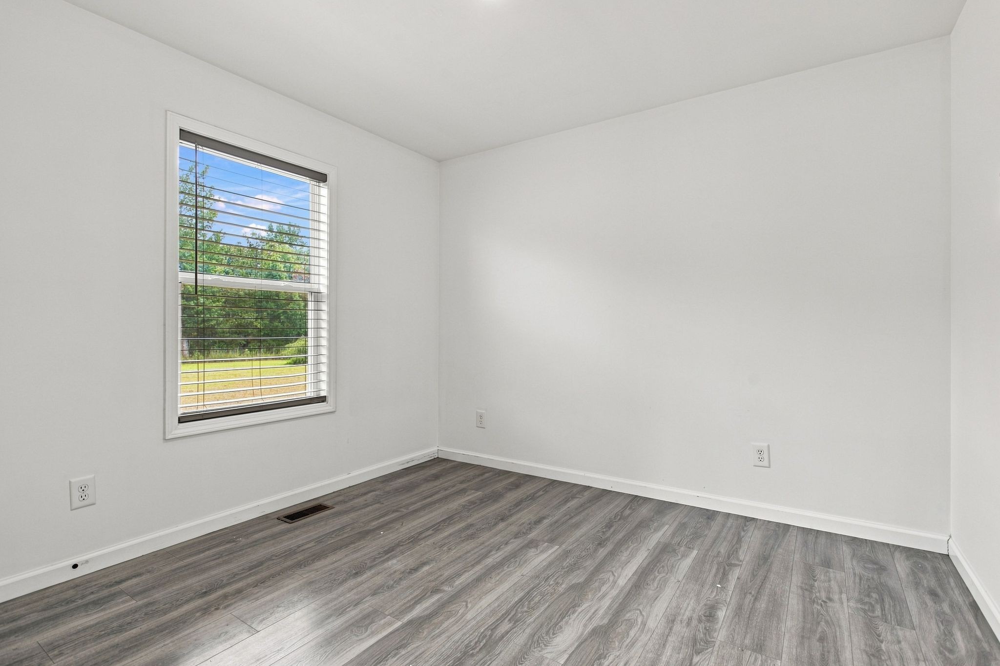 124 Liza Beth Road Hohenwald, TN 38462 - Photo 19 of 36 Gallery Image 19