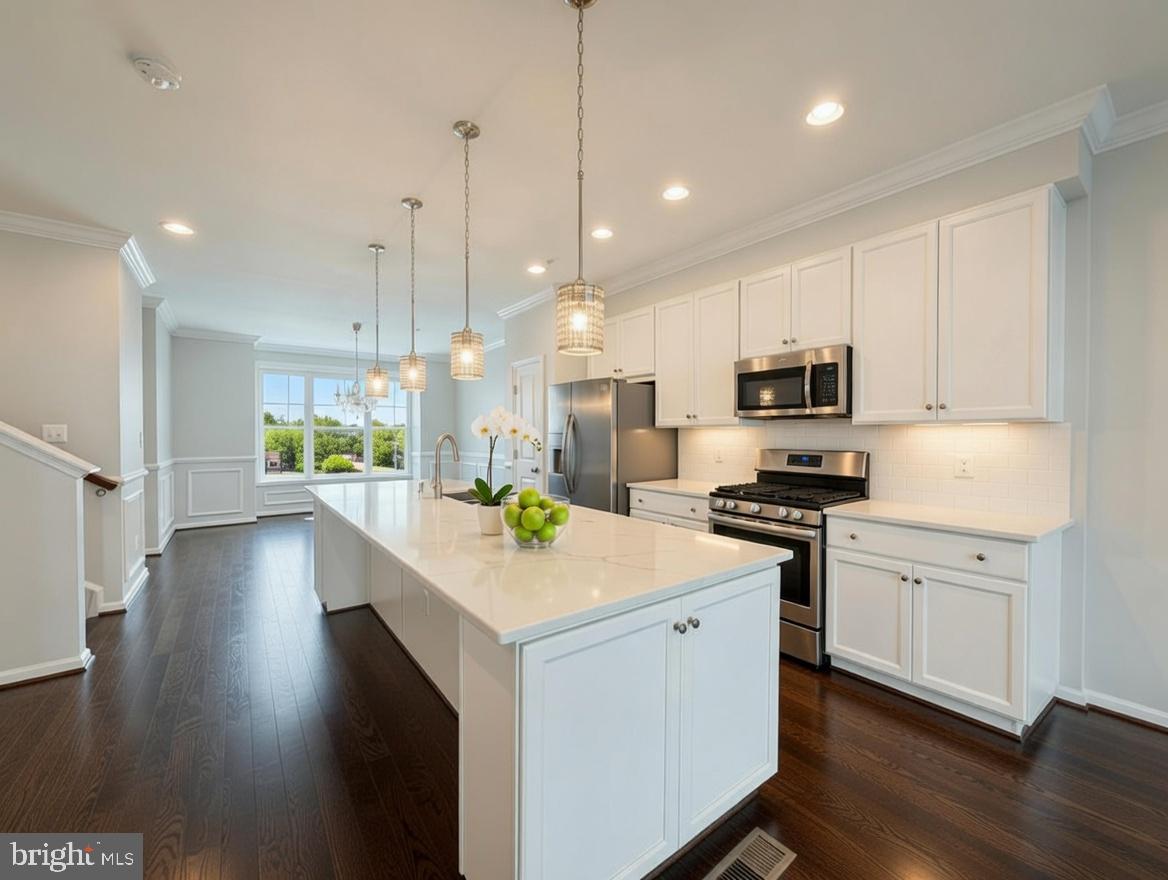 8430 Pine Bluff Road Frederick, MD 21704 - Photo 7 of 19