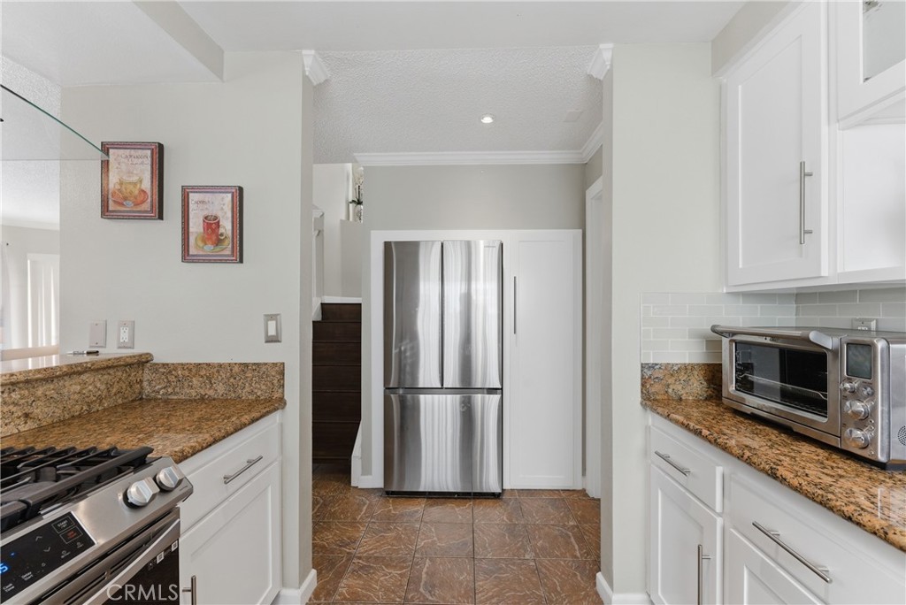 700 West Almond Street Compton, CA 90220 - Photo 17 of 68