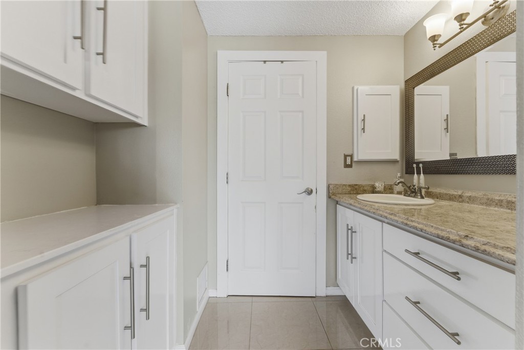 700 West Almond Street Compton, CA 90220 - Photo 42 of 68
